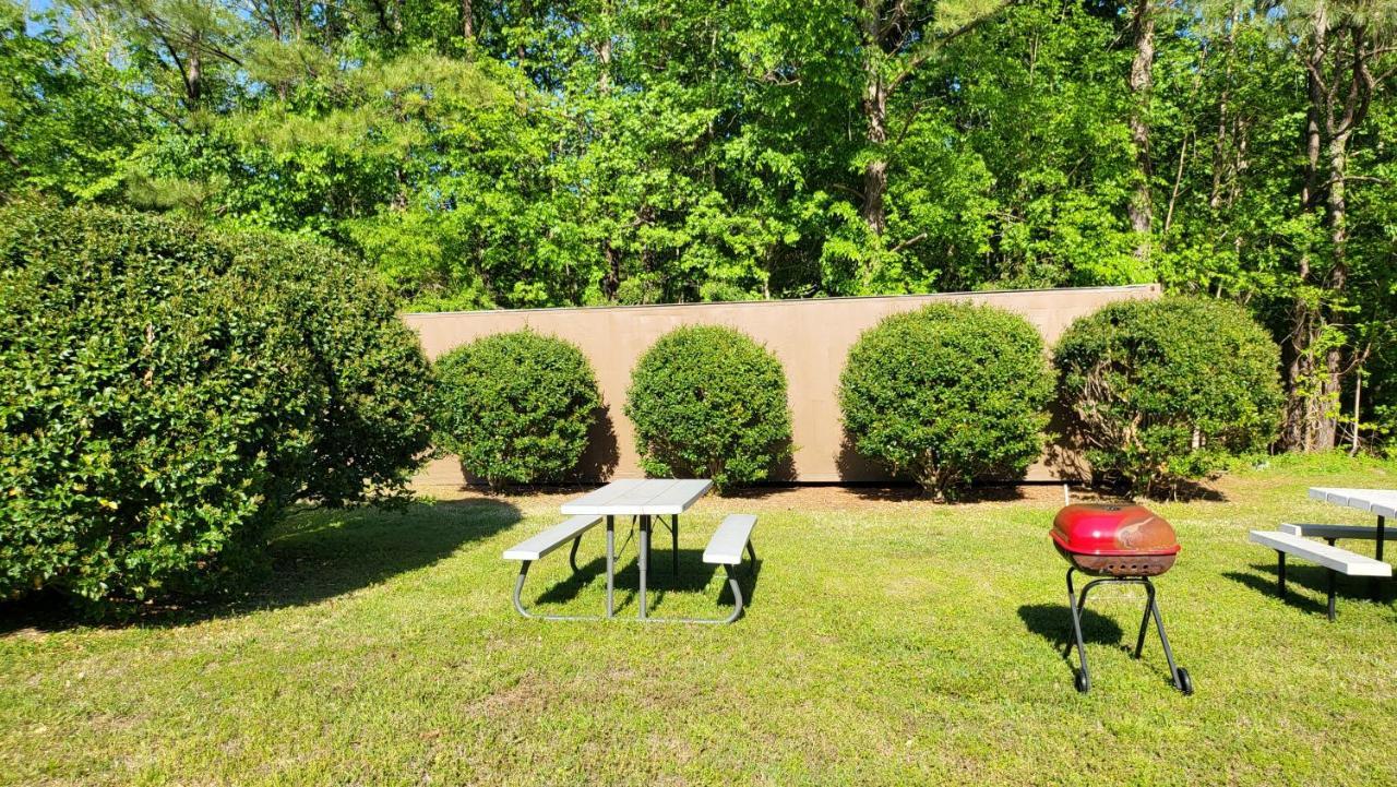Stonewood & Of - Smithfield 3* Carrollton